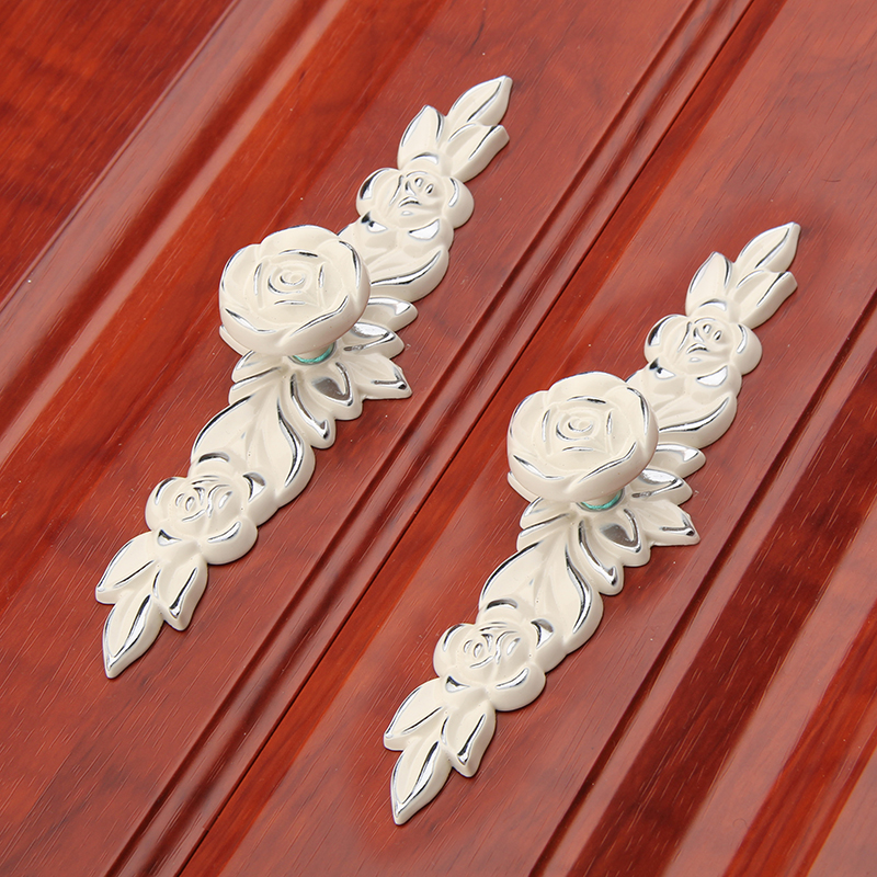 Luxurious Ivory White Modern Minimalist Imitation Antique Handle Eurostyle Grilled Lacquered Rose Coat Overall Cupboard Door Drawer single-hole handle