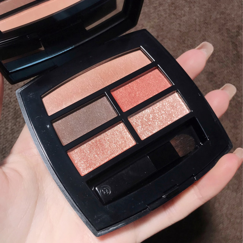 In Stock Chanel Five-Color Eyeshadow Palette Warm White Peach Palette Tender Deep 308 352 In Stock Chanel Five-Color Eyeshadow Palette Warm White Peach Palette Tender Deep 308 352