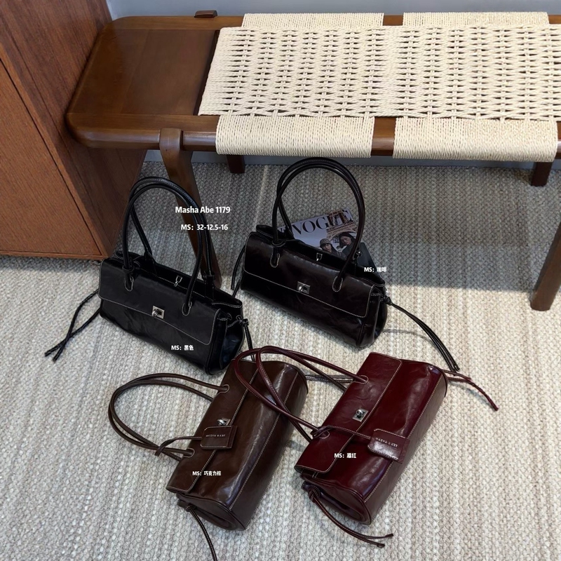 【Masha】Authentic Vintage Oil Wax Leather Tote Bag for Women, Large Capacity Commuter Bag, High-End Shoulder and Crossbody Bag 【Masha】Authentic Vintage Oil Wax Leather Tote Bag for Women, Large Capacity Commuter Bag, High-End Shoulder and Crossbody Bag