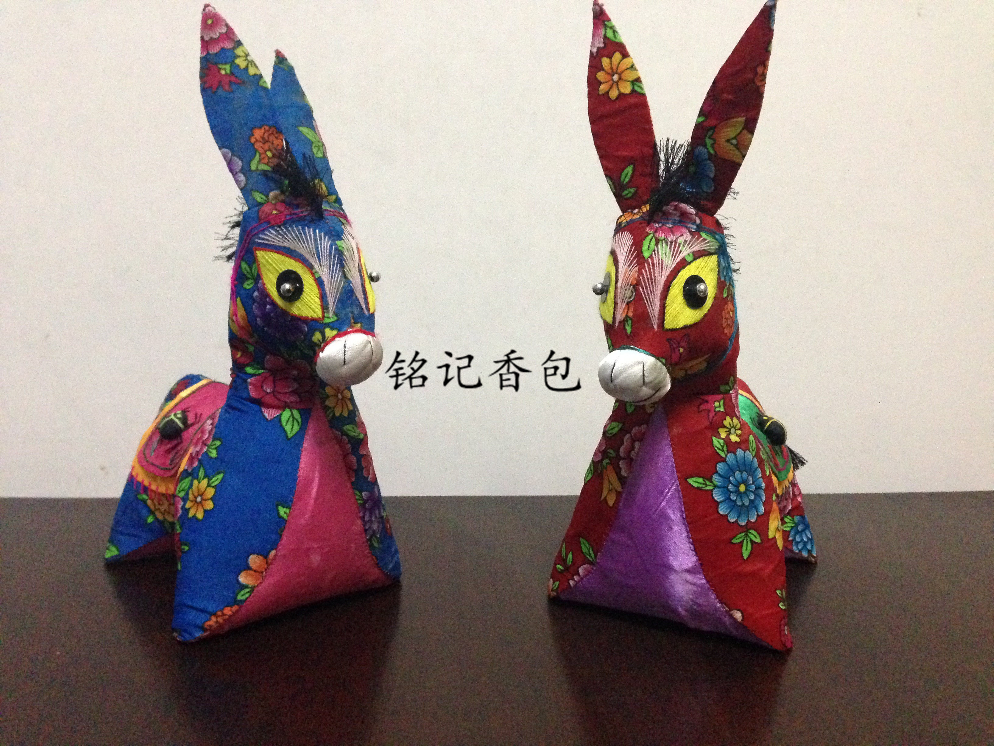 19 yuan pure handmade donkey embroidery embroidered donkey three-dimensional donkey black donkey Qingyang sachet folk craft