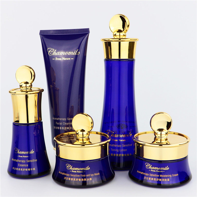 Juyu Li Special Cabinet Foreign Chamomile Scents of 5 pieces of skin care products to water down 5 blood silk Shumin