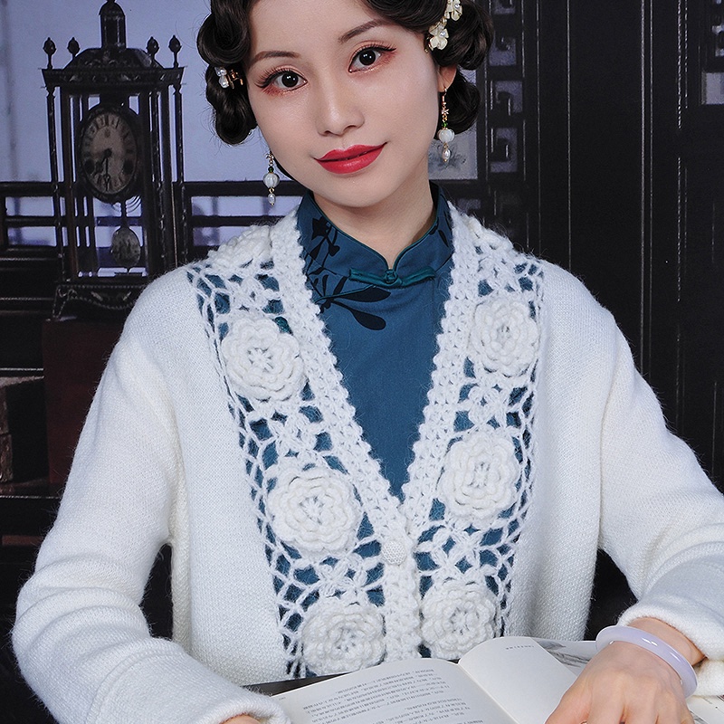 High-End Wool Pure Handmade Crochet Cut Out Sweater Cheongsam with Cardigan Long-Sleeved Short Jacket 2025 Autumn and Winter High-End Wool Pure Handmade Crochet Cut Out Sweater Cheongsam with Cardigan Long-Sleeved Short Jacket 2025 Autumn and Winter