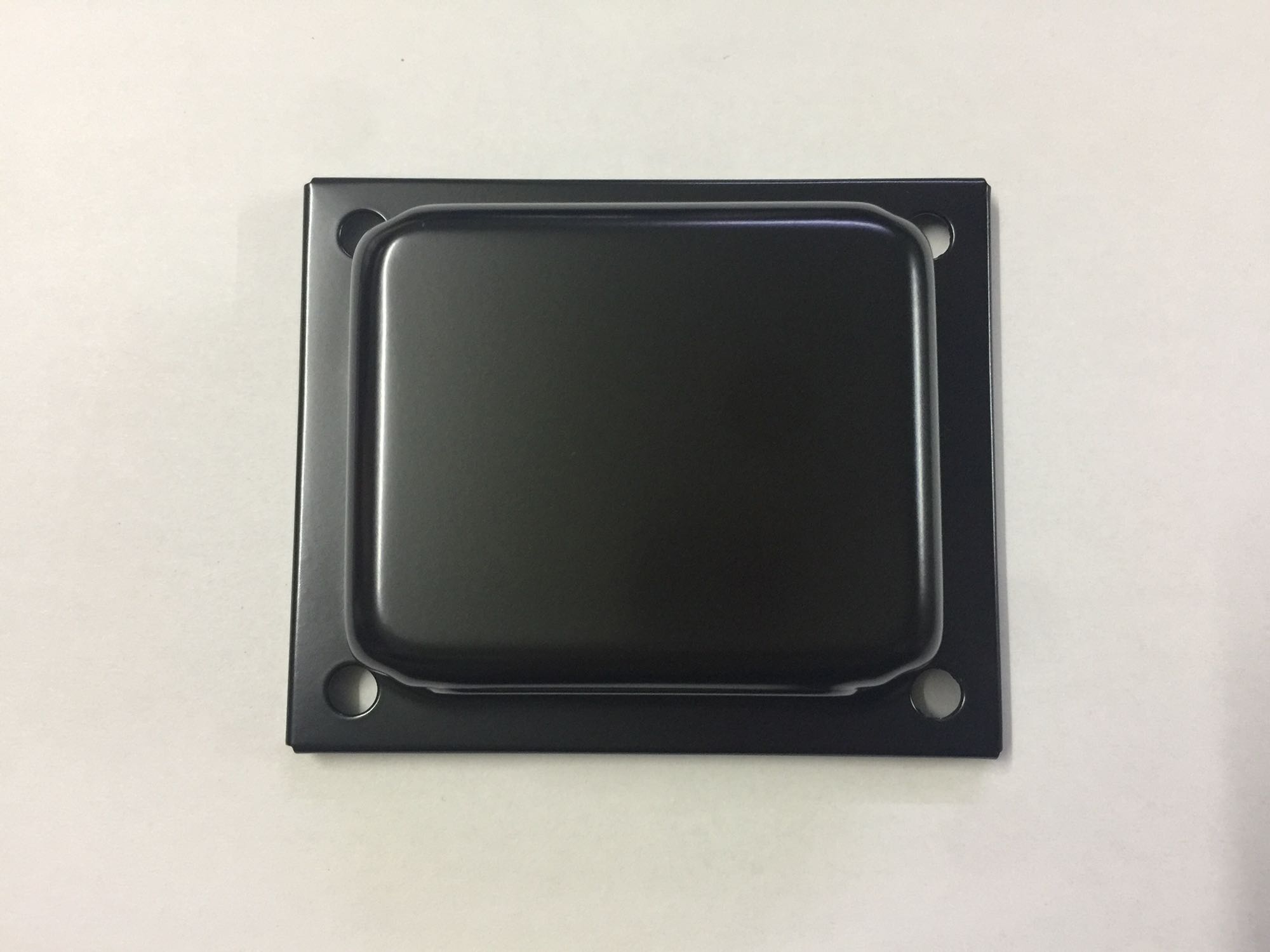 Bile Machine Transformer 86 Cow Hood Top Hood With Wire Outlet Hole With Hem Thickness 0 8 Holes Distance 57 * 71