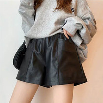 Pregnant women shorts autumn and winter new leather shorts fashion wear tide hot mother thin pregnant women pu leather pants belly wide leg pants