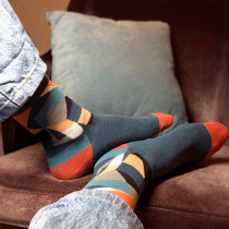 Socks female tide net red section Cat Fine Protection Association Mid-tube high-top trend pure cotton tooling socks men uzis