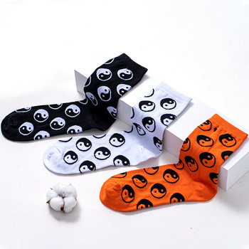 Beautiful Korean ins Street Fashion Brand Harajuku Retro Tai Chi Bagua Black and White Mid-Calf Stockings for Men and Women Couple Basketball