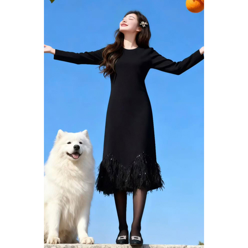 Plus-Size Autumn and Winter New Style Tassel Sequin Patchwork Design Little Black Dress, Stylish and Age-Reducing Korean-Style High-End Dress