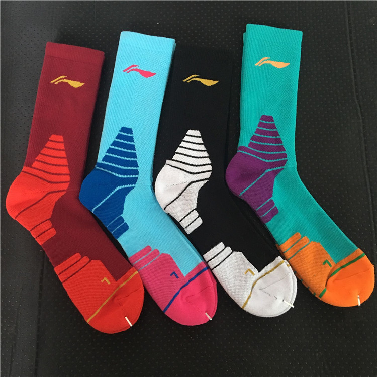Li Ning tất vớ ngôi sao nhà tài trợ CBA phiên bản cầu thủ thấm mồ hôi không thấm nước 骷髅 vớ vớ bóng rổ nam 	quần áo bóng rổ có tay	