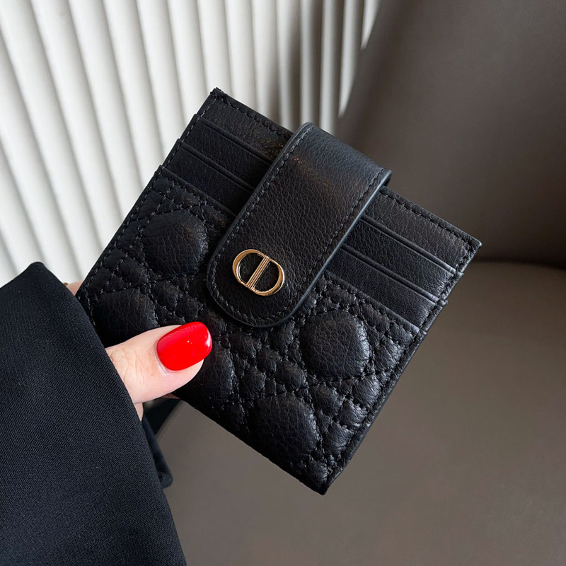 European and American Style Genuine Leather Quilted Wallet for Women, Short Fashion Design, First-Layer Cowhide, Niche Design, Multifunctional Wallet, Id Card Holder European and American Style Genuine Leather Quilted Wallet for Women, Short Fashion Design, First-Layer Cowhide, Niche Design, Multifunctional Wallet, Id Card Holder