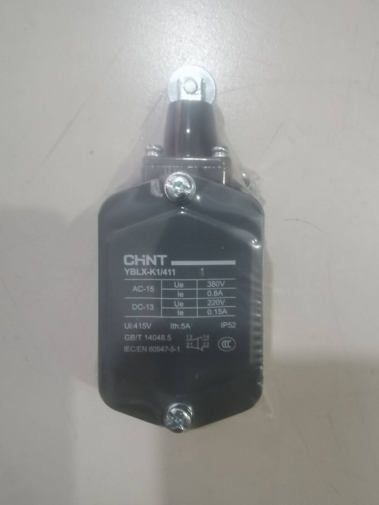 Zhengtai travel switch micro switch limit switch YBLX-K1 411 JLXK1-411