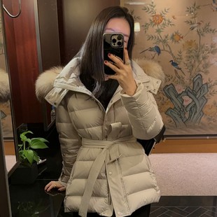 Өвлийн юүдэнтэй, даруулгатай, доош хүрэмтэй, 2025 оны, дунд зэргийн урттай