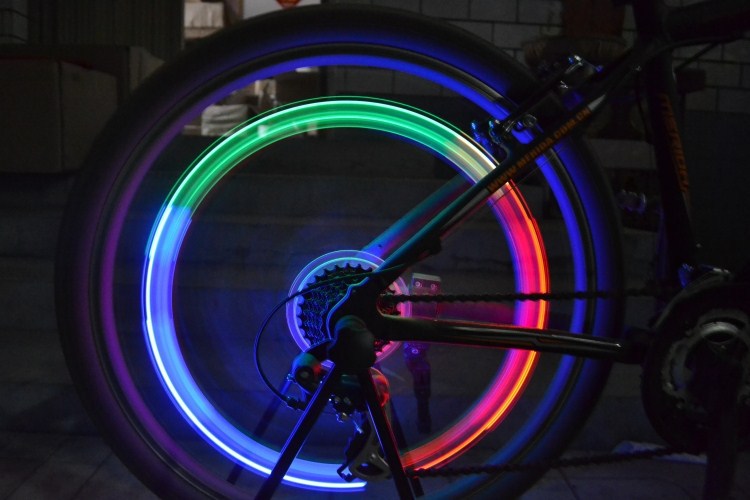 Lumière vélo - feux de Valve - Ref 2402679 Image 8