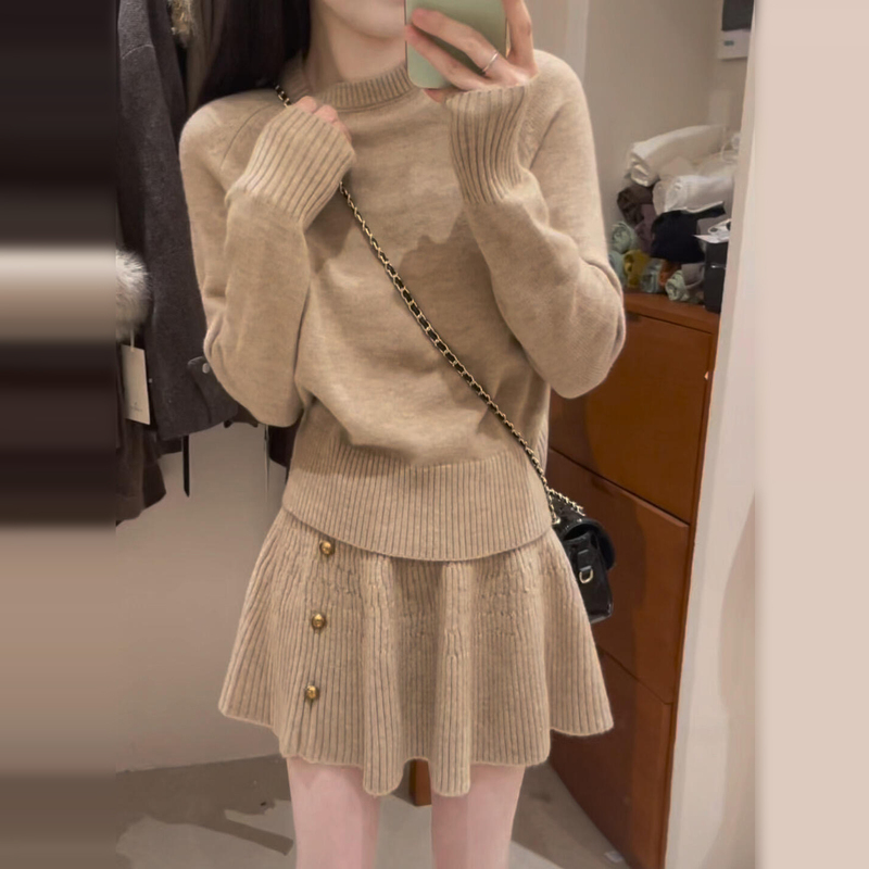 New Autumn and Winter Style, Very Beautiful Red Long-Sleeved Knitted Dress, Petite Women's Outfit, 2025 Short Skirt Outfit