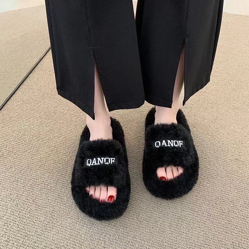 2026 Autumn/Winter New Letter Plush Slippers for Women, Outdoor Wear, Height-Increasing, Fashionable Home Plush Cotton Slippers, Slide-On Slippers