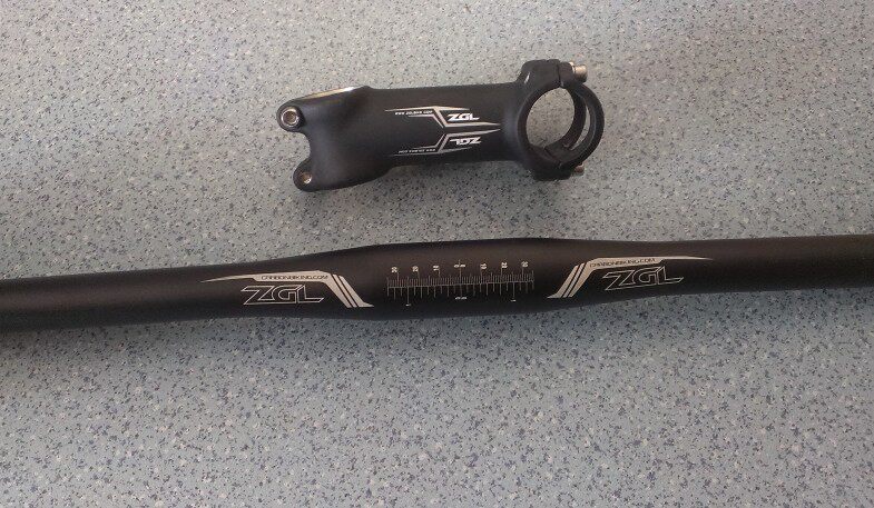 The special price ZGL Divine Hawk Bike takes the mountainbike bike aluminum alloy handlebar straight up the line.