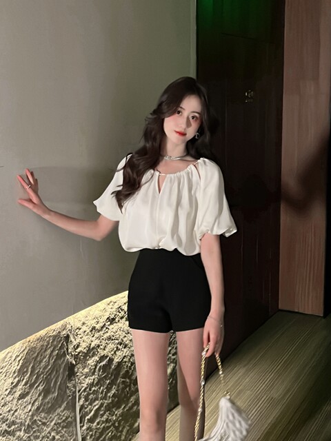 Hollin Black Versatile Suit Shorts Women's 2025 Summer New Slim Fashion High Waisted Wide Leg Pants Women