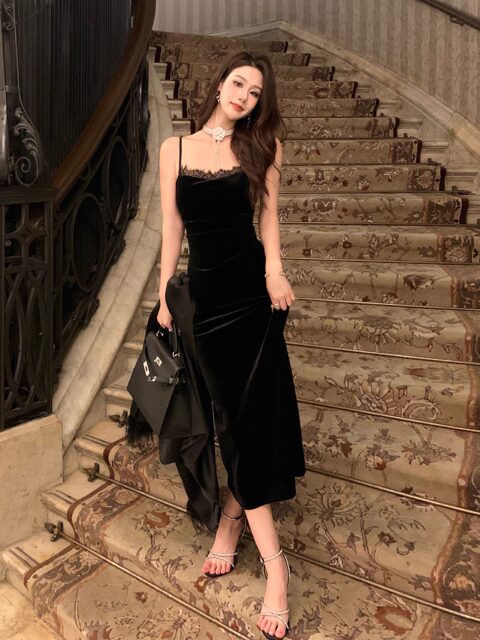 Hollinna Velvet Suspender Dress for Women, Spring and Autumn, French Style, High-End, Hepburn Style, Slimming, Elegant Long Dress