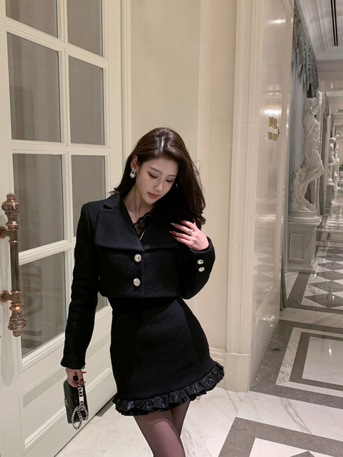 Hollinna Black Woolen Suit Set for Women, Autumn/Winter 2025 New Style, Light Luxury High-End Feel, Two-Piece Set with Hip-Hugging Skirt