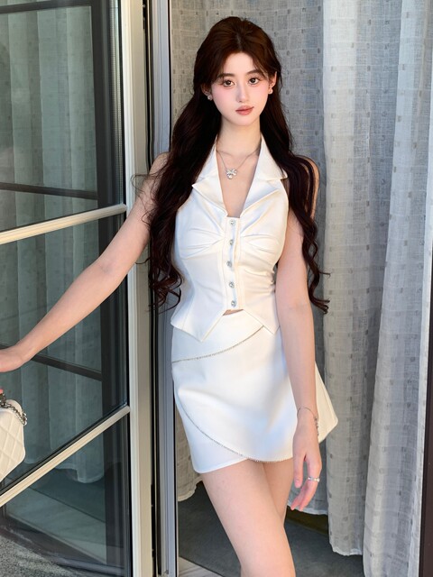 Hollin Sleeveless Halter Top Suit for Women Summer 2025 New Design Niche Hot Girl Skirt Two-Piece Set