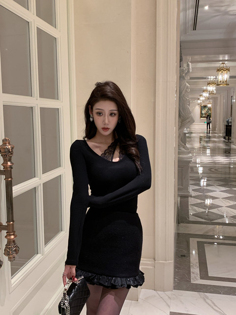 Hollinna U-Neck Lace Splicing Knitted Brushed T-Shirt for Women, Spring and Autumn 2025 New Style, Waist-Cinching Slim-Fit Base Top