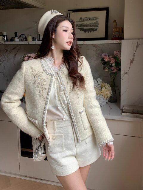 Hollinna Exquisite Wool Chanel-Style down Jacket for Women, Autumn/Winter 2025 New Model, Luxurious Style, Fleece-Lined and Thickened