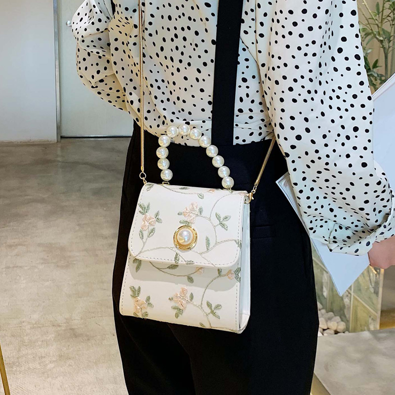 Whitefairy Small bag female 2019 summer new pattern Pearl portable Small square bag Lace chain Inclined shoulder bag Ancient style Hanfu