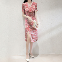 CATHYLADI side opening and white floral high waist dress 2021 New Summer V neck waist slim Medium-length dress