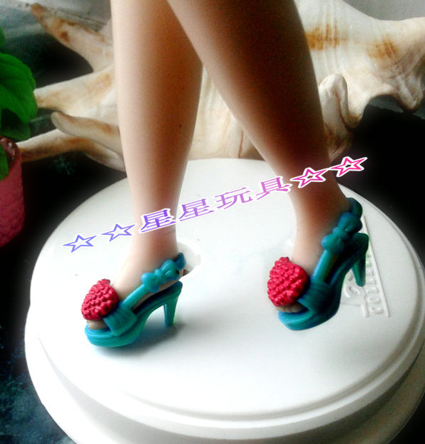 Chính hãng 6 điểm quần áo búp bê phụ kiện giày blythe vải nhỏ búp bê trong vải búp bê có thể mặc nhỏ cao gót bộ đồ chơi trang điểm cho bé