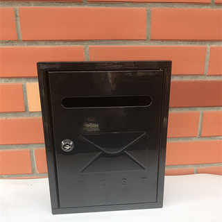 Villa Home Wall-Mounted Mailbox Retro Home Door with Lock Mailbox European-Style Garden Outdoor Rainproof Mailbox in Stock