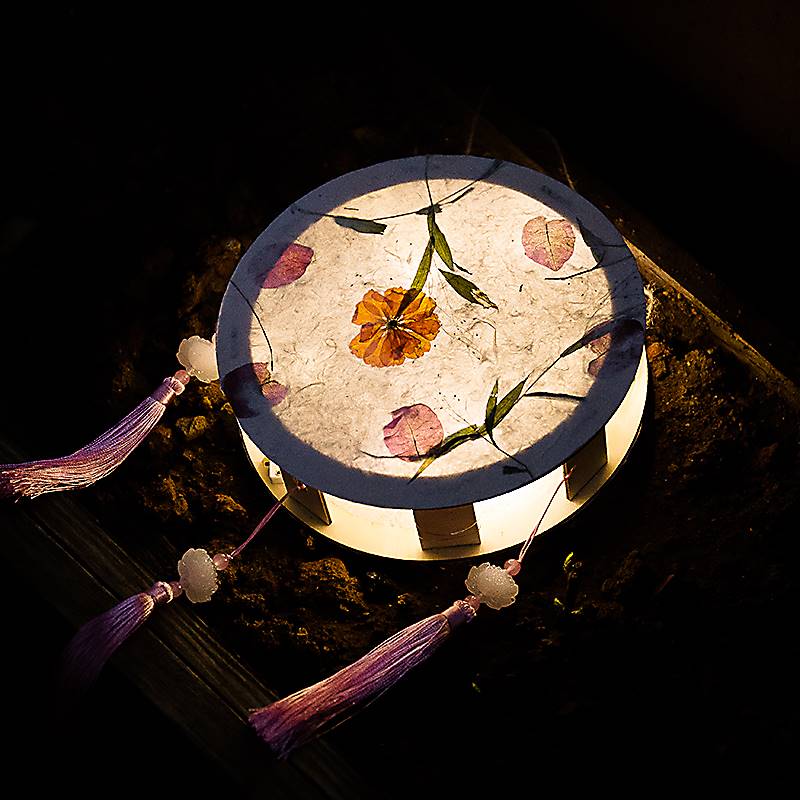 New Year's Day handmade lantern hanging decoration arranged children's handmade materials Kindergarten Festival New Year's Day Paper lantern folding