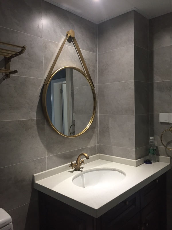 Gương phòng tắm Bắc Âu gương trang điểm gương phòng tắm treo tường gương phòng tắm gương phòng tắm lớn gương tròn - Gương gương di chuyển