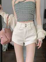 White denim shorts 2024 summer style A-line hot pants for women to wear retro super shorts hot girls petite pants