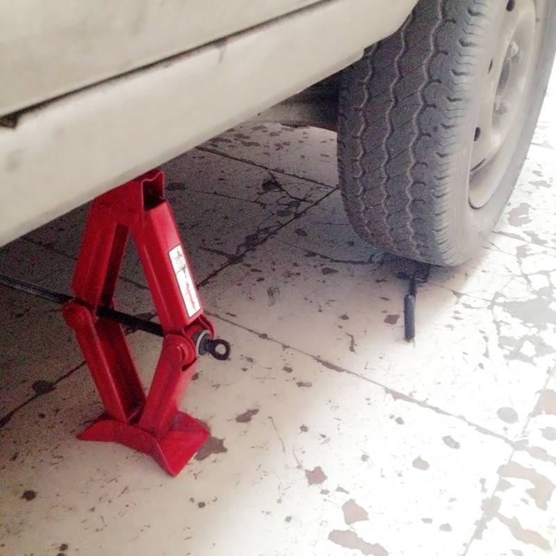 Xe tay quay tiết kiệm bốn bánh điện ba bánh điện nâng dụng cụ sửa chữa jack cắm di động - Bộ sửa chữa Motrocycle đồ sửa xe máy