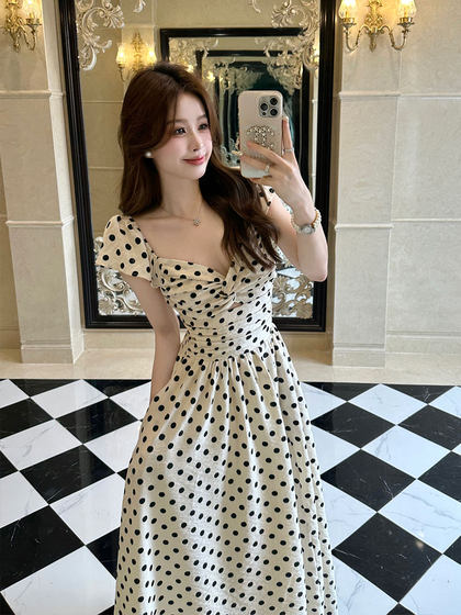 2025夏季新款大码女装胖mm高级感波点连衣裙褶皱收腰显瘦气质长裙