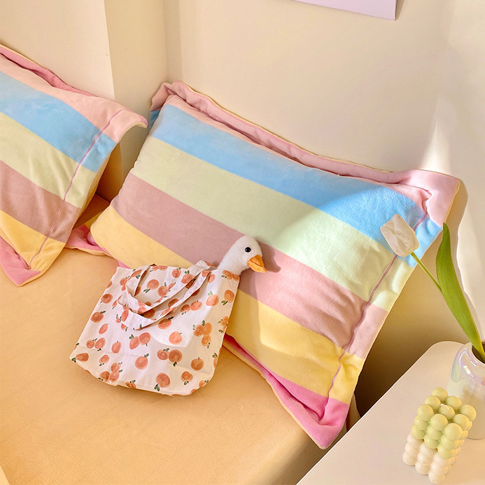 (Home Pose) Milk Suede Winter Warm Rainbow Oxygen Double Bed Goods Four Pieces BJ Sheet Quilt Cover