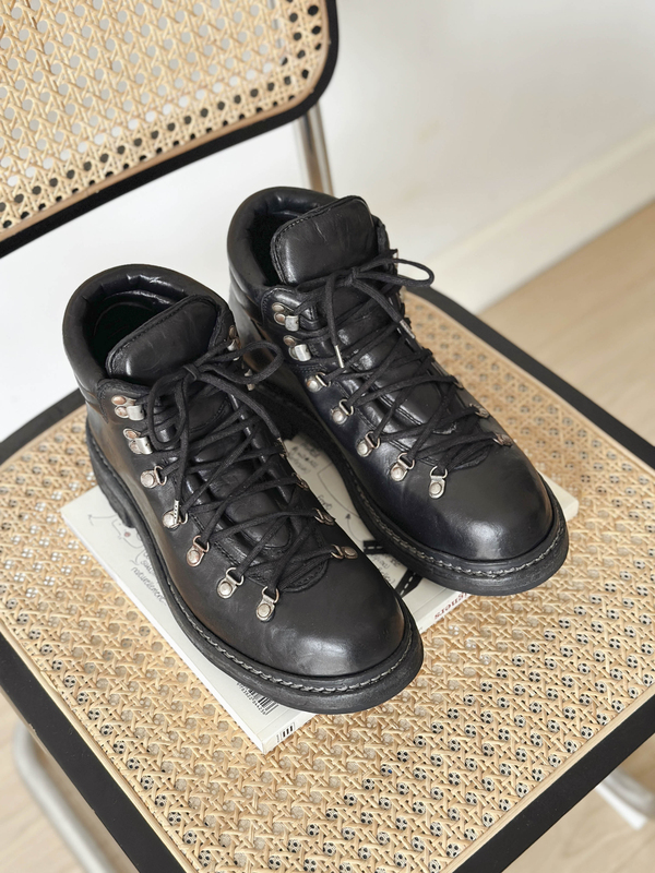 Solist Solo Performance in Stock Gd Hiking 19 Low-Top Distressed Imported Goodyear Leather Hiking Boots