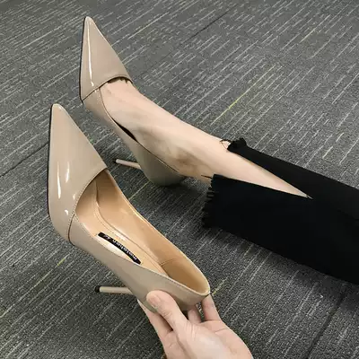 Spring 2021 New Net red French girl nude high heels female thin heel sexy pointed black single shoes summer
