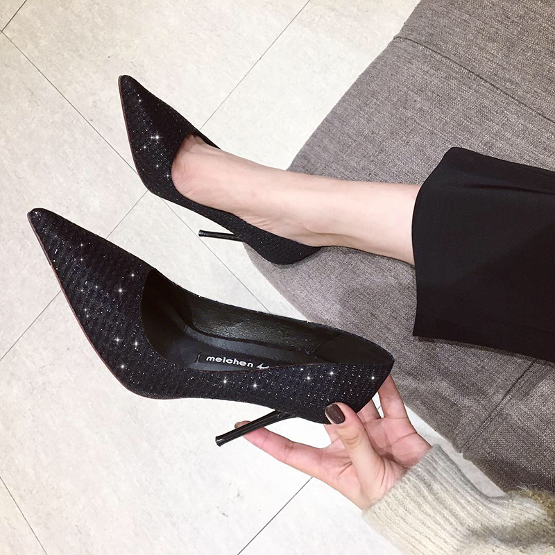 High heels woman 2022 Spring new 100 lap little fresh black style teenage girl fine and pointy tennis red single shoes