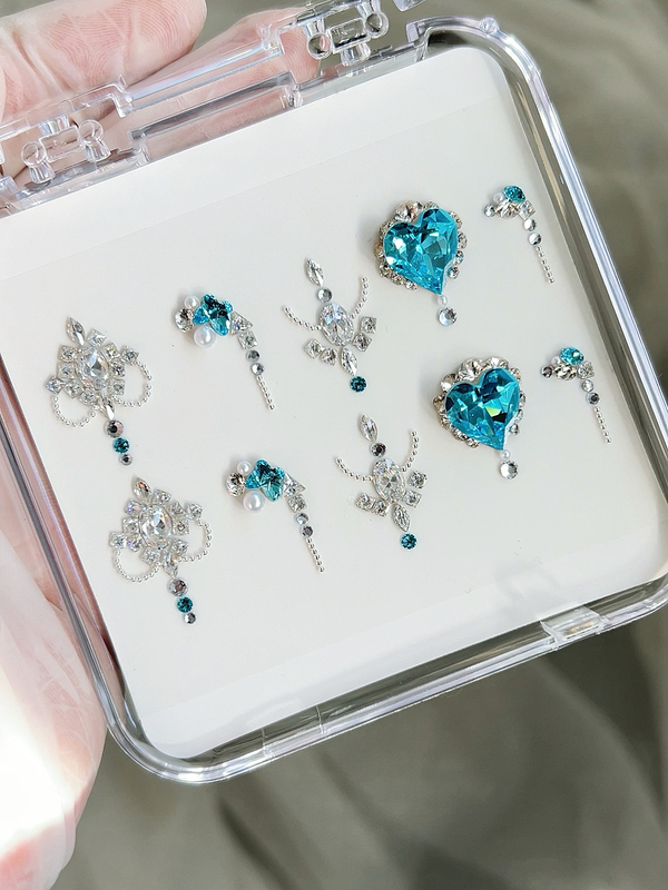Dongzhou Nail Art Rhinestone Decoration Material Kit, Same Style as on Xiaohongshu, Popular Nail Combination Set, Rhinestone Kit, Super Sparkling Zircon