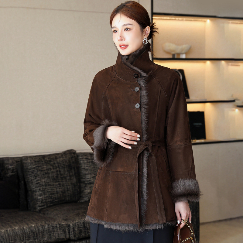 Tuscany High-End Small Goat Fur Integrated Coat for Women, Mid-Length with Belt, 2025 Winter Haining Fur Coat Tuscany High-End Small Goat Fur Integrated Coat for Women, Mid-Length with Belt, 2025 Winter Haining Fur Coat