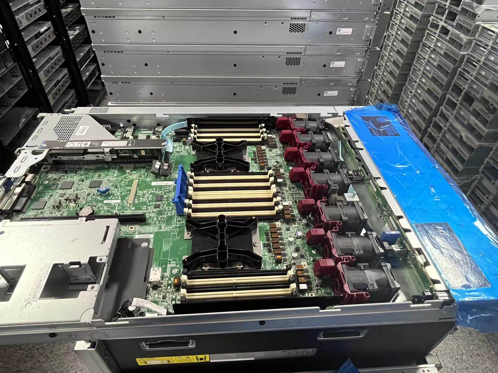 1-летний HPE DL360GEN10 8SFF 10SFF 10 2NVME 8755552-001 DL380G10 