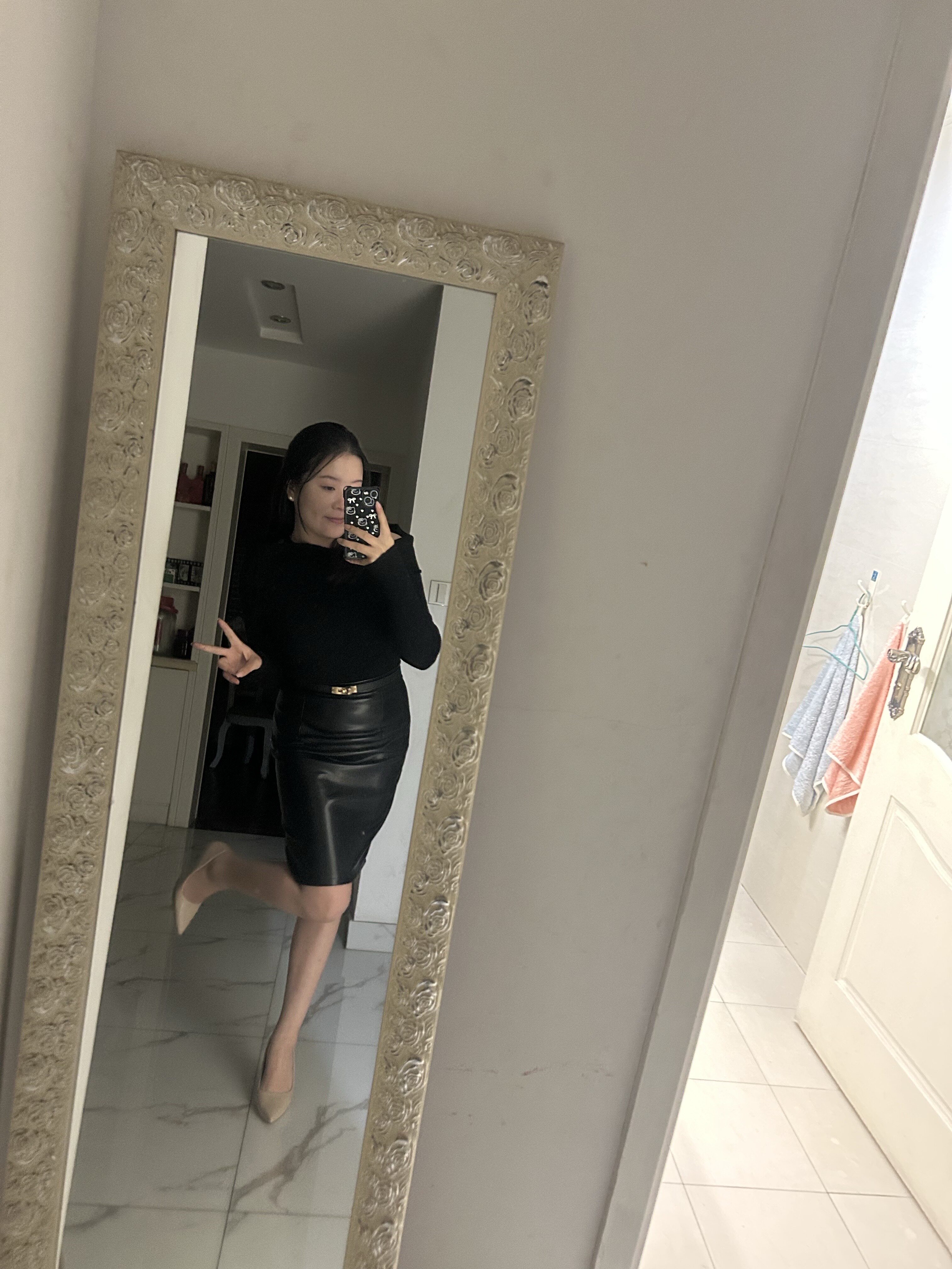 Young Girl Day韩系纯欲OL风 高腰显瘦PU皮包臀裙 中长款遮肉不压身高