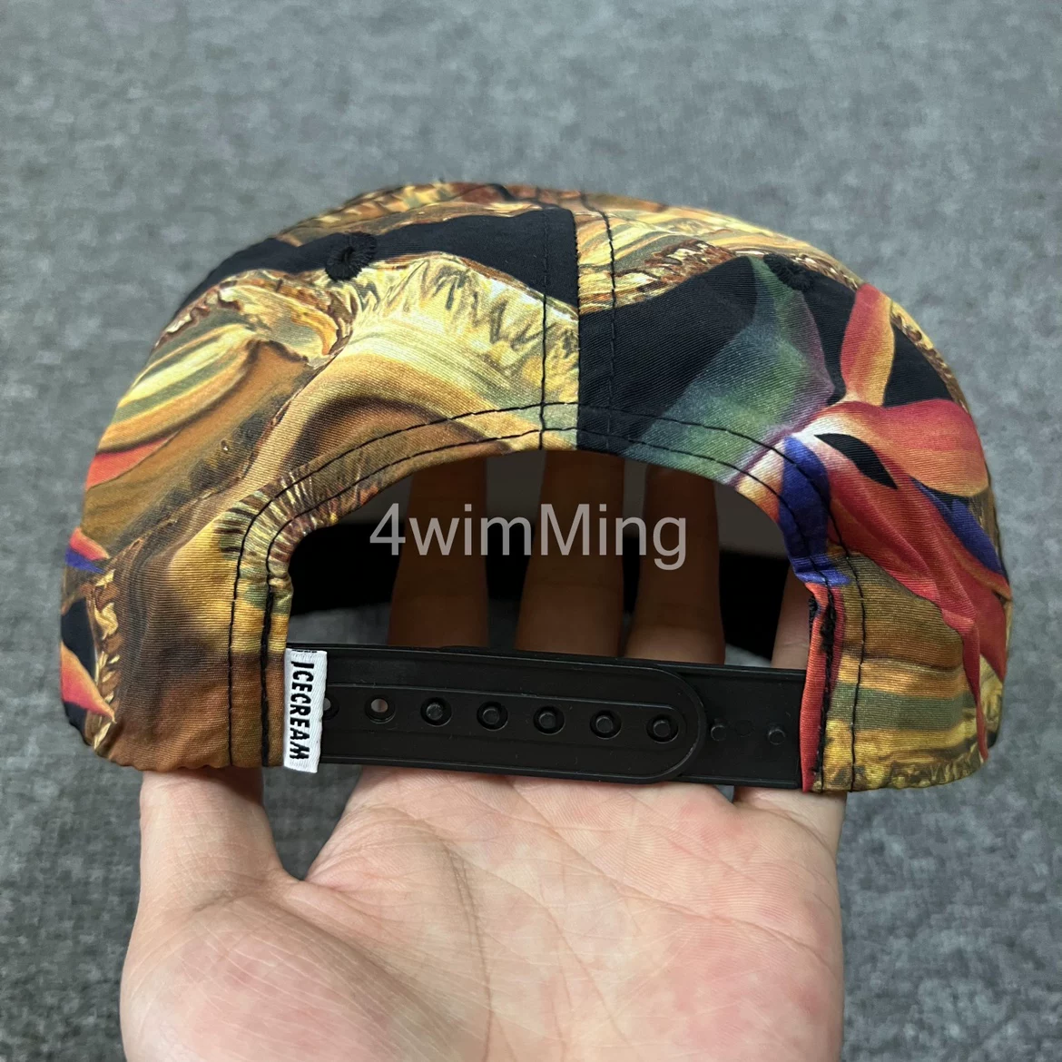Кепка с плоским полем BBC ICECREAM Flying Dog Visor
