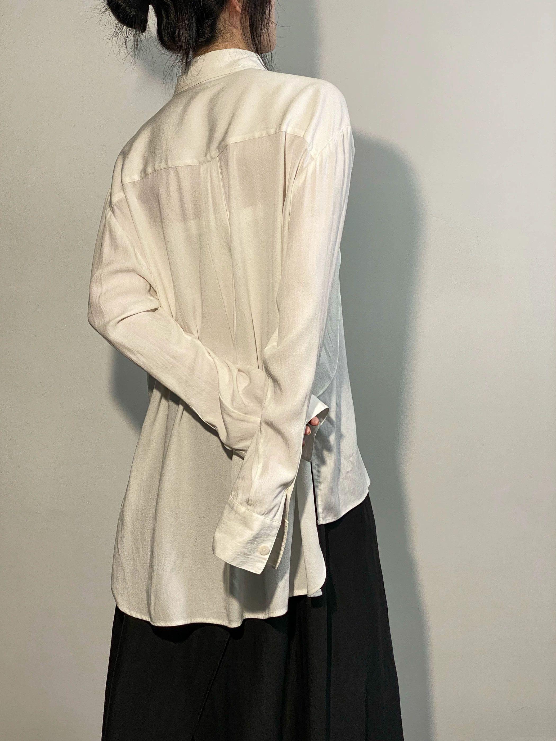 "ИЛНя" Цукуими_ХанЯо рубашка Иван цветочный принт двухцветная с длинными рукавами