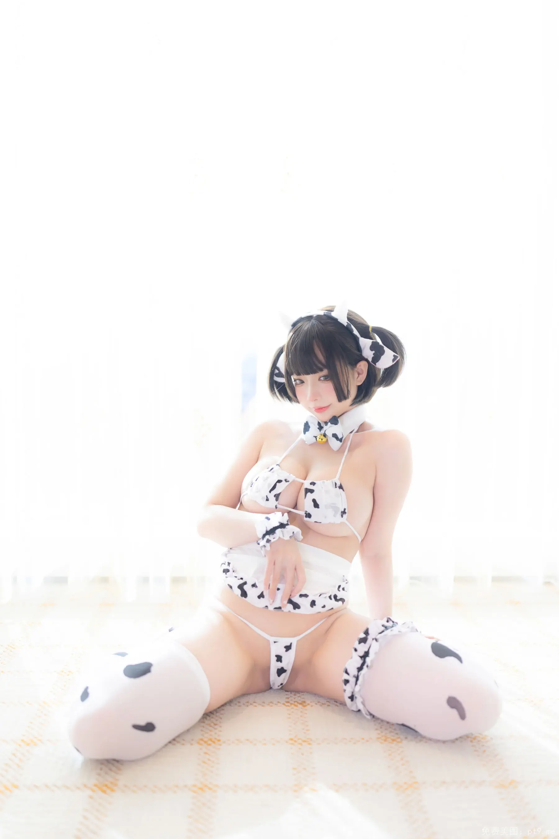 wendydydydy_酱油 – 奶牛女仆 [18P]-品图吧