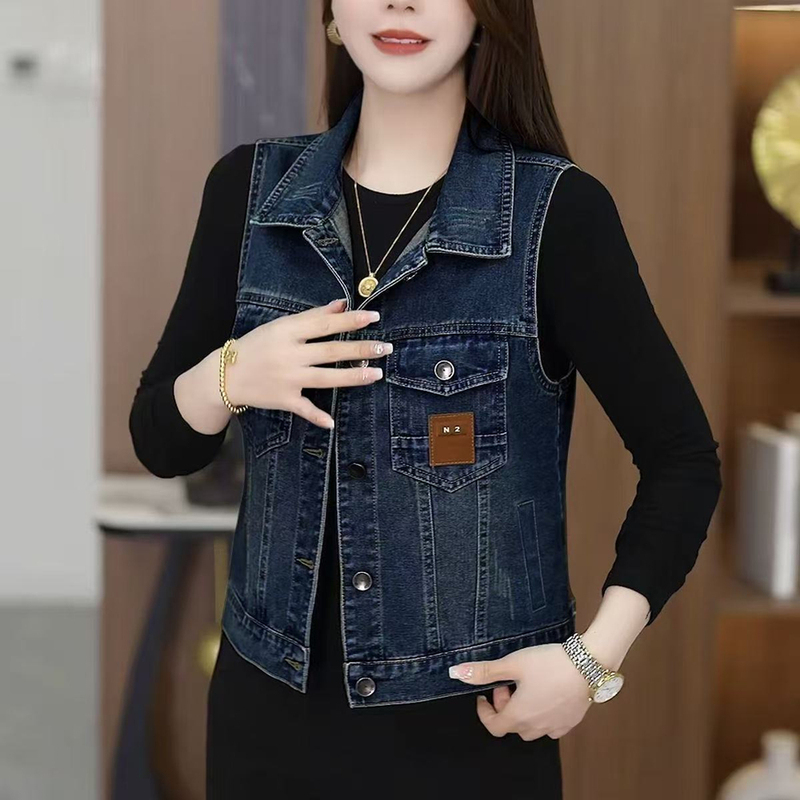 Women's Denim Vest, Plus Size, Casual Sleeveless Vest Jacket, New Spring and Autumn Style, Versatile, Slimming, Short Vest, Trendy Women's Denim Vest, Plus Size, Casual Sleeveless Vest Jacket, New Spring and Autumn Style, Versatile, Slimming, Short Vest, Trendy