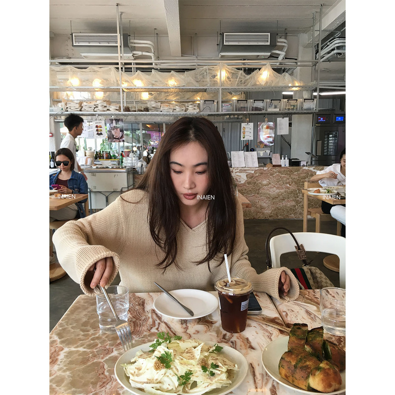 Inaien's Xiaoxiao Brand "Woven Language" 558g Chunky Knit Autumn and Winter V-Neck Loose and Relaxed Pullover Sweater for Outerwear