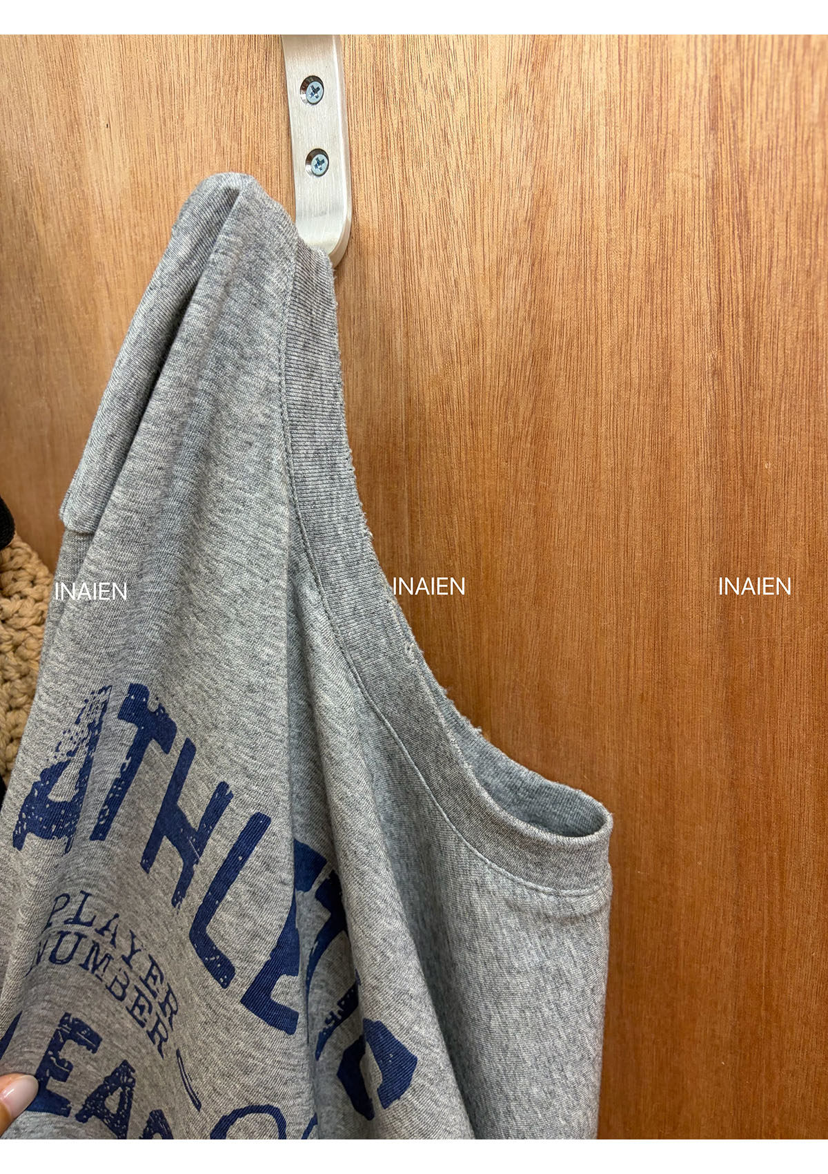 INAIEN笑笑家 весна-лето футболка с принтом букв, потертая, свободная, скрывающая недостатки