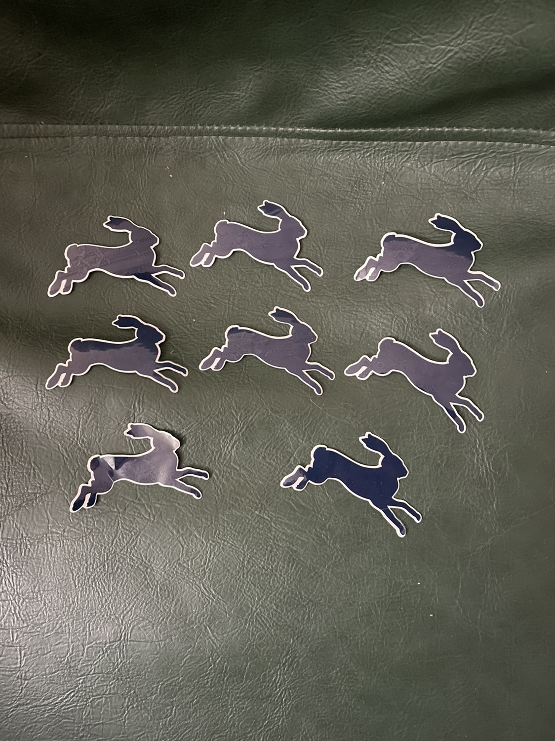 American tracksmith sticker small rabbit memorial sticker single price per person limited to take one