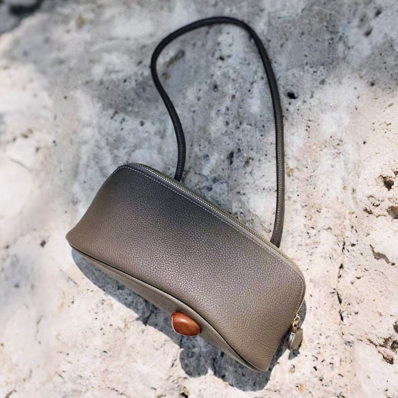 Sunshengnan【Pillow Stone Series】New Baguette Bag Made of First-Layer Cowhide, Shoulder Bag, Underarm Bag, Niche Bag